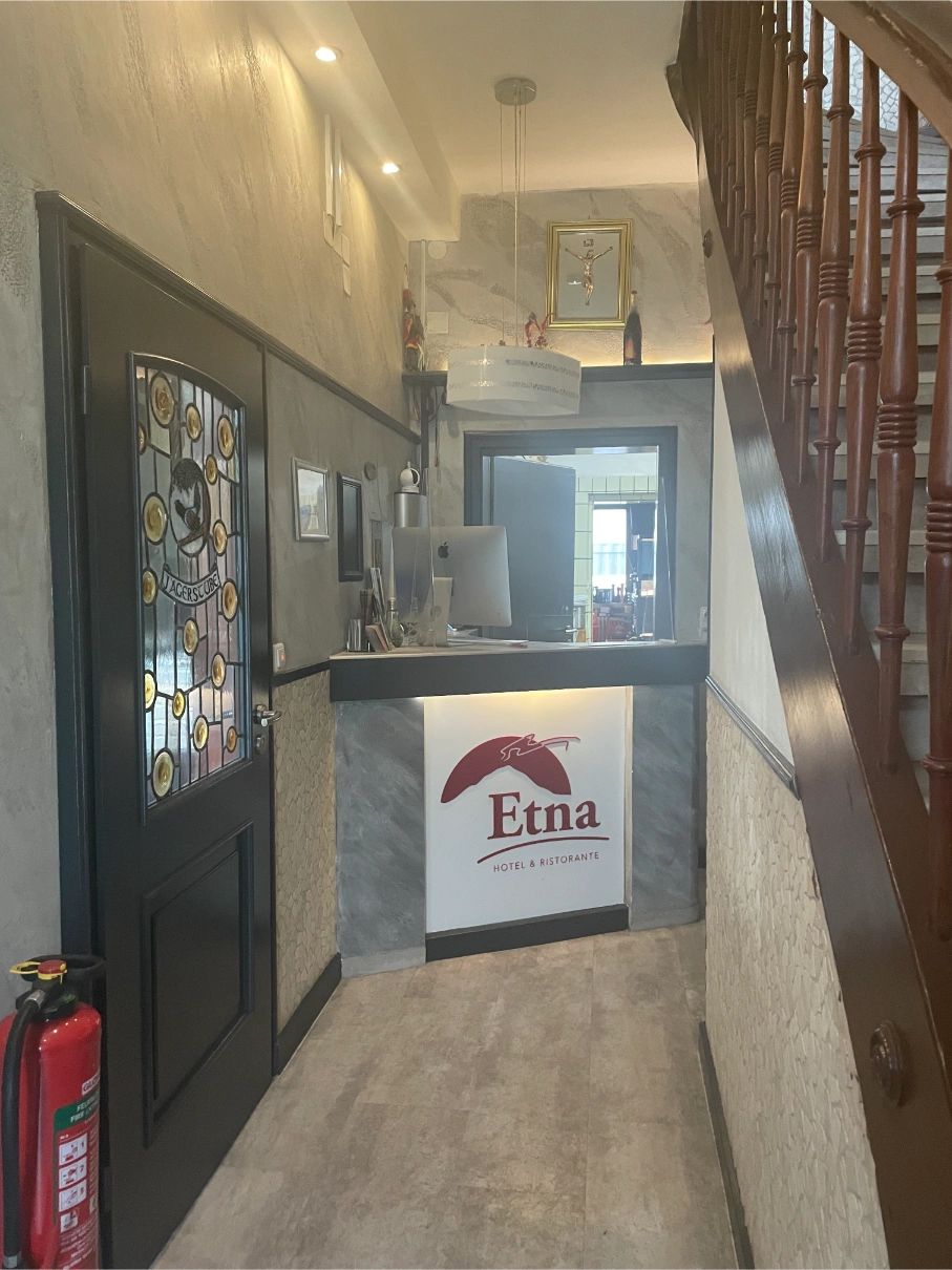 Veitshöchheim Hotel ETNA uebernachtung restaurant italiener